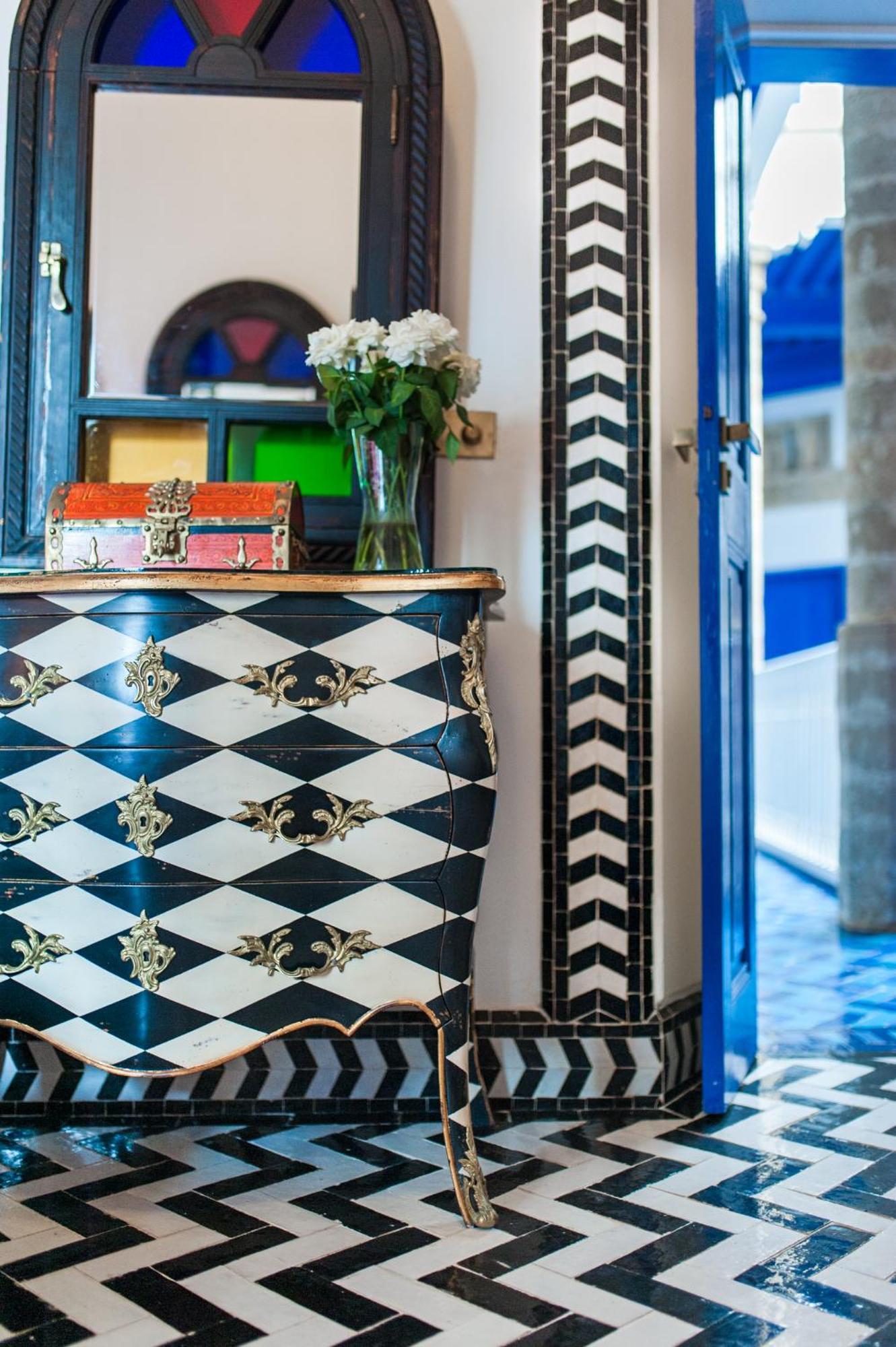 Salut Maroc! Hotel Есувейра Екстериор снимка