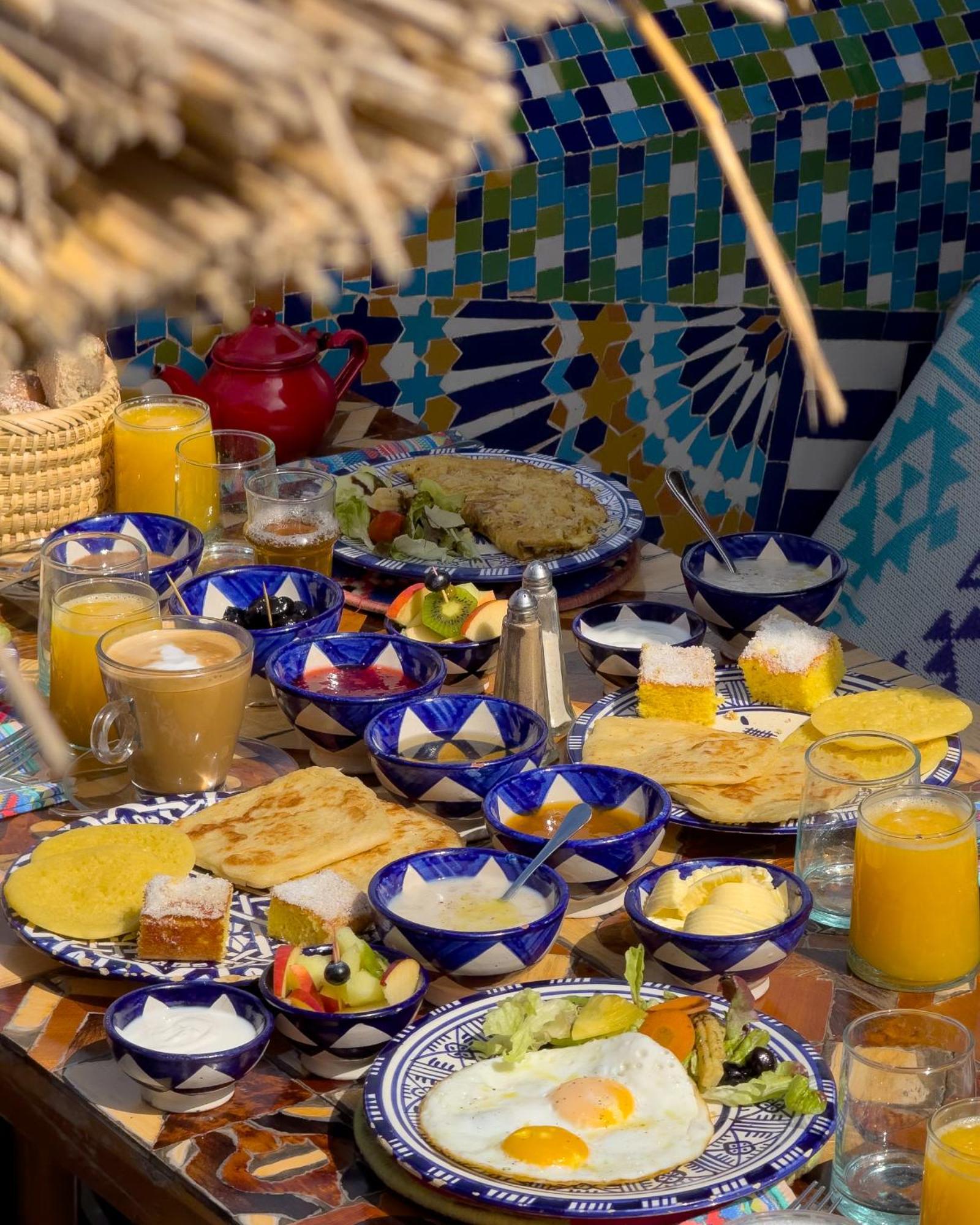 Salut Maroc! Hotel Есувейра Екстериор снимка